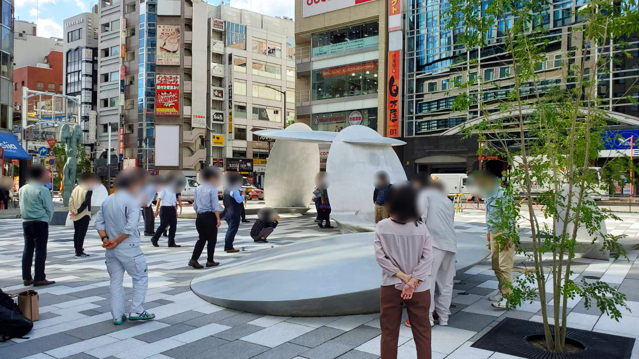 パイ山と呼ばれていた阪急神戸三宮駅前の新名所、さんきたアモーレ広場の画像